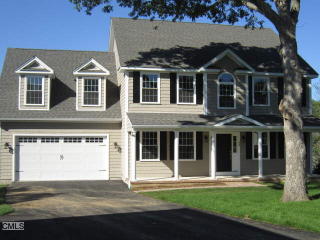 38 Sconset Cir, Huntington, CT exterior