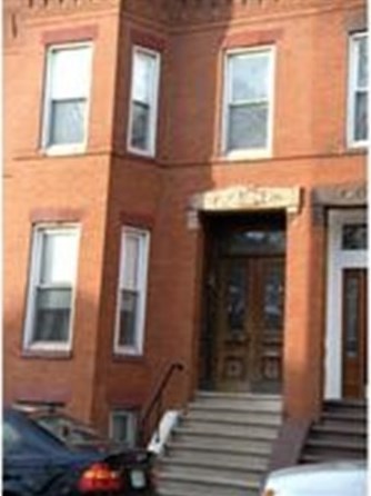 564 5Th St, Roxbury Xing, MA 02127 exterior
