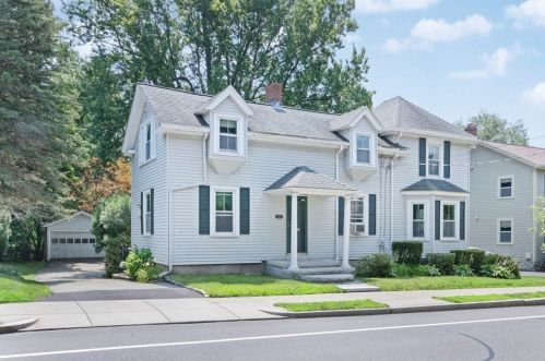 1244 Beacon St, Newton, MA 02468 exterior