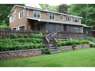 788 Burts Pit Rd, North Hampton, MA 01062 exterior