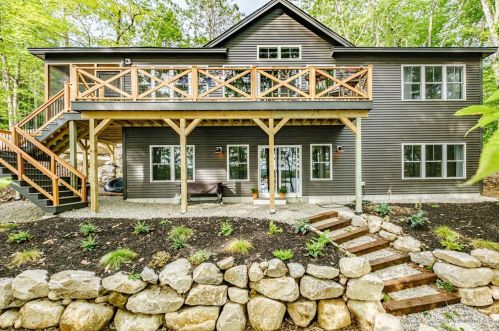 318 Kansas Rd, Bridgton, ME 04009 exterior