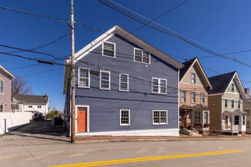 277 Marcy St, Portsmouth, NH 03801 exterior