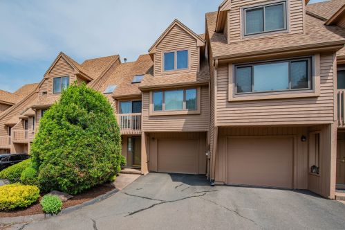 242 Talcottville Rd, Vernon, CT 06066 exterior