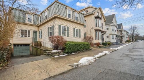 101 Manning St, Providence, RI 02906 exterior