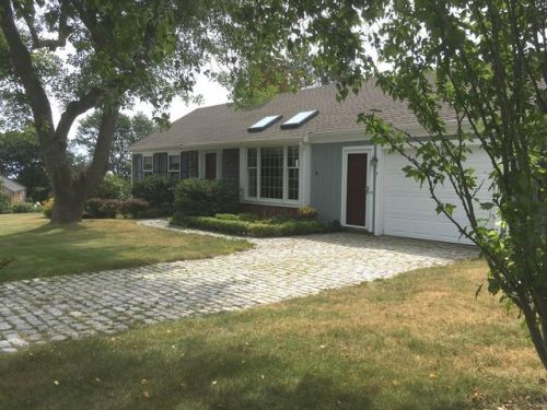 1 Driftwood Rd, Rockport, MA 01966 exterior