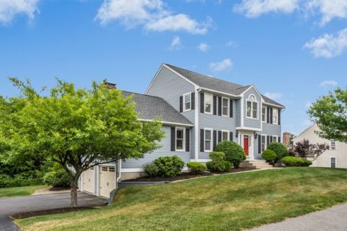 27 Wachusett Cir, Shrewsbury, MA 01545 exterior