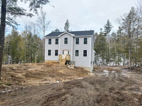 4 Dixon Rd, Lebanon, ME 04027 exterior