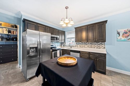 176 Minot St, Roxbury-Xing, MA 02122 exterior