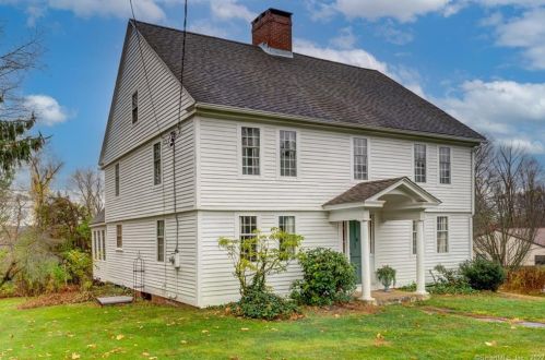 35 Smith St, Middletown, CT 06457 exterior