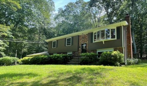 18 Stonybrook Rd, Gales-Ferry, CT 06335 exterior