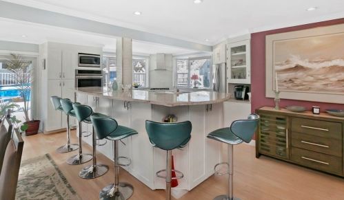 17 Beech St, Dedham, MA 02026 exterior
