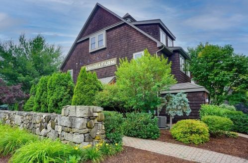 67 Concord Rd, Westford, MA 01886 exterior