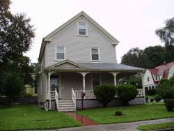 566 Grove St, Newton, MA 02462 exterior