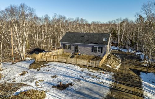 220 Dixie Rd, Lubec, ME 04652 exterior