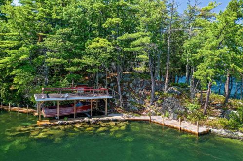 46 Rum Point Rd, Alton, NH 03810 exterior