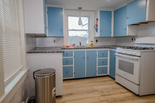 692 Crescent Ave, Rumford, ME 04276 exterior
