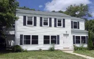 12 Wayne St, Narragansett, RI 02882 exterior