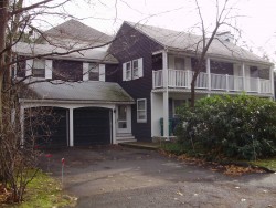 33 Burrage Rd, Newton, MA 02459 exterior