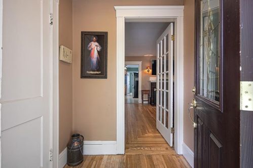 101 Modena Ave, Providence, RI 02908 exterior