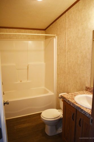 257 Fayette Rd, Livermore-Falls, ME 04254 exterior