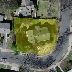 295 Woodcliff Rd, Newton, MA 02461 aerial view