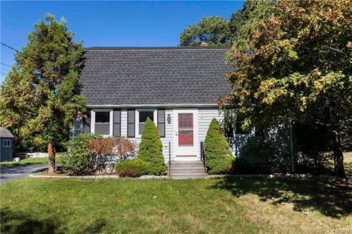 360 Maple Ave, Bristol, CT 06010 exterior