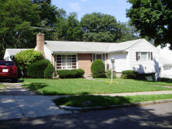 263 Woodcliff Rd, Newton, MA 02461 exterior