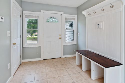 75 Sheep Davis Rd, Pembroke, NH 03275 exterior