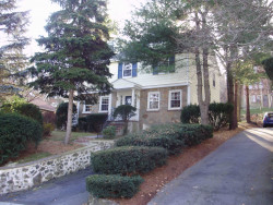 32 Shornecliffe Rd, Newton, MA 02458 exterior