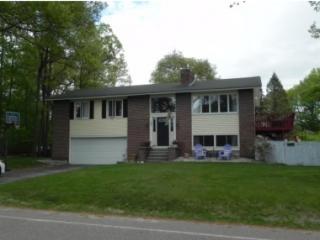 323 Biscayne Hts, Colchester, VT 05446 exterior