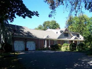 185 Rumstick Rd, Barrington, RI 02806 exterior
