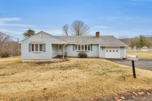 4 Hull Ave, Higganum, CT 06441 exterior