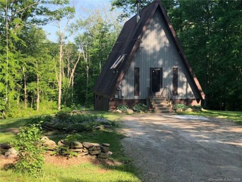 45 Wildwood Dr, Exeter, CT 06249 exterior