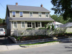 304 Lexington St, Newton, MA 02466 exterior