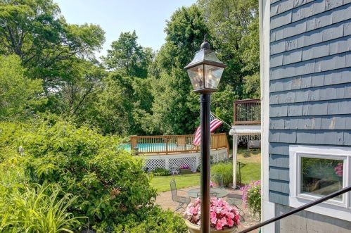 214 Windmill St, Providence, RI 02904 exterior