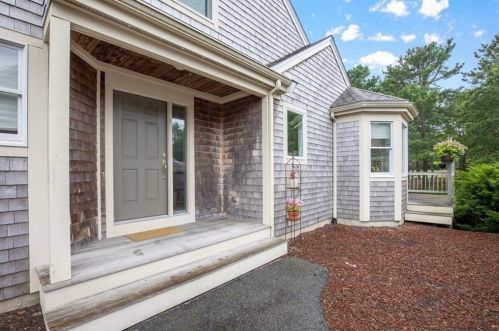 29 Dillingham Way, Plymouth, MA 02360 exterior