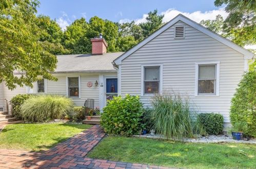 12 Federal Sq, North-Windham, CT 06250 exterior