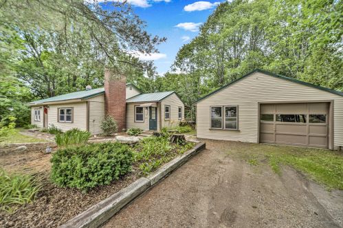 22 Lamb Farm Rd, Brunswick, ME 04011 exterior