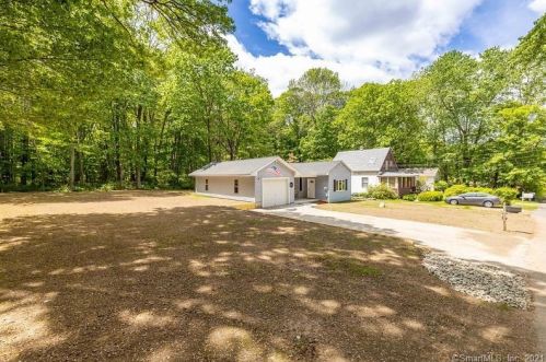 40 Barry Rd, Coventry, CT 06238 exterior