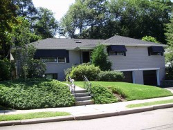 51 Sevland Rd, Newton, MA 02459 exterior