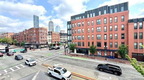 451 Massachusetts Ave, Roxbury-Xing, MA 02118 exterior