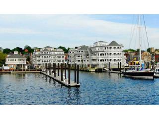 24 Brown And Howard Wharf, Newport, RI 02840 exterior