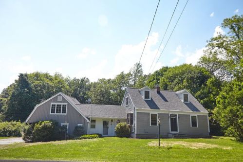 47 Hurd Ave, Upper Stepney, CT 06468 exterior