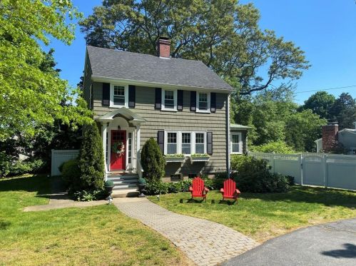 97 Cowesett Rd, Warwick, RI 02886 exterior