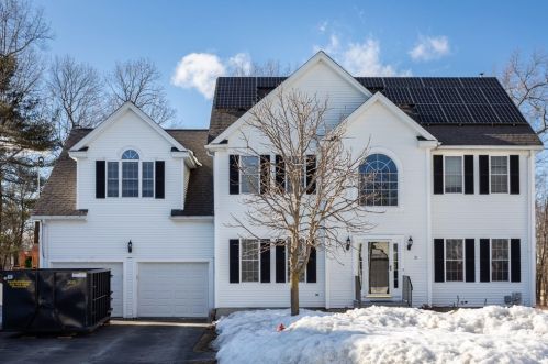 21 Nizam Dr, Worcester, MA 01605 exterior