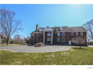 8 Clayton St, Westport, CT 06880 exterior