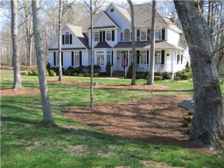 29 Grindstone Ln, Upper Stepney, CT 06468 exterior