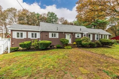 41 Herbert St, Wakefield, MA 01880 exterior