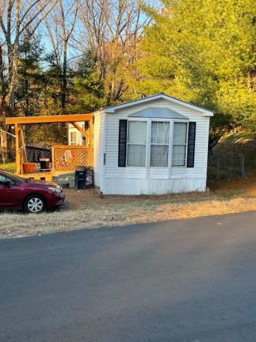 1013 Morways Park, Charlestown, NH 03603 exterior