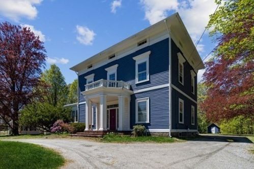 122 Edgell Rd, Framingham, MA 01701 exterior